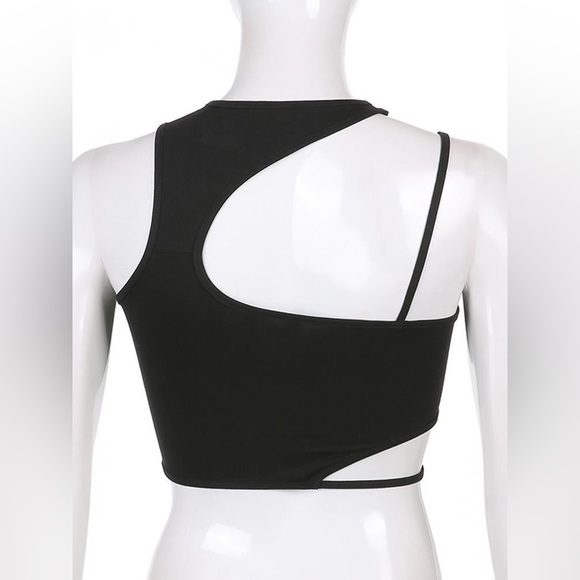 Strappy Cutout Crop Top - Picture 6 of 6